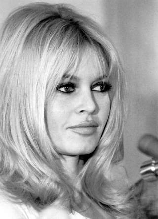 Brigitte Bardot fotografia č.03 - Kliknutím na obrázok zatvorte -